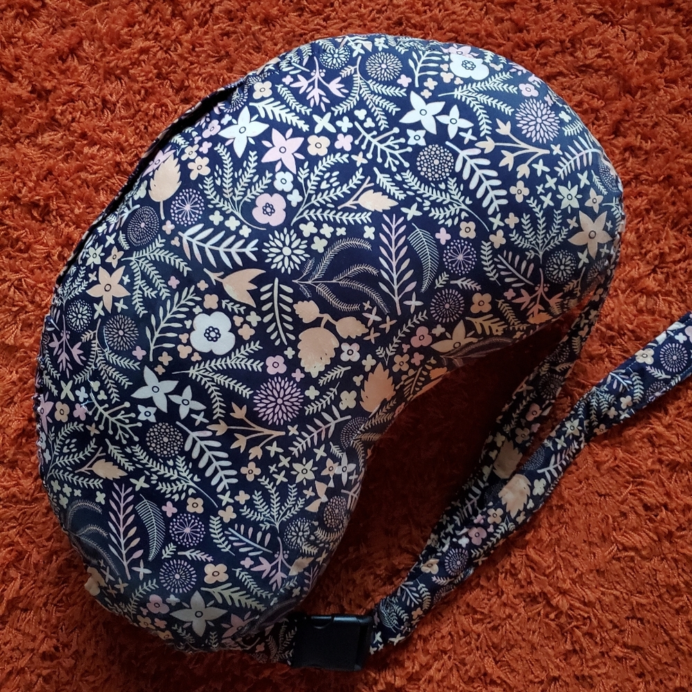 Bebe Aulait Nursing Pillow